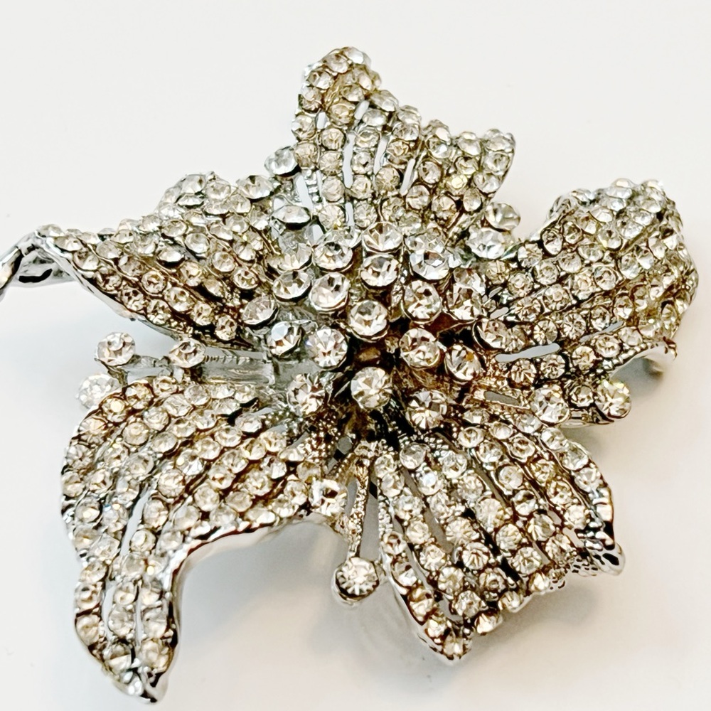Rhinestone encrusted Lily bridal brooch
